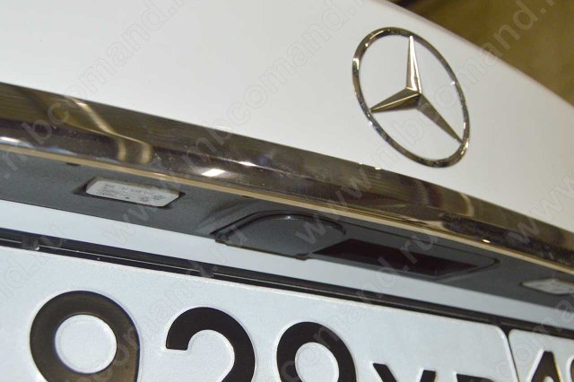 Закрытая шторкой камера заднего вида на Мерседес W205 C класса Закрытая шторкой камера заднего вида на Мерседес W205 C класса