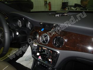 demontag-audio20-mercedes-gla-x156