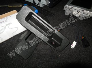 Оригинальная камера заднего вида Мерседес GLK X204 с ручкой багажника
