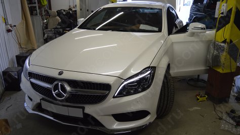 zvezda s podsvetkoy mercedes cls c218